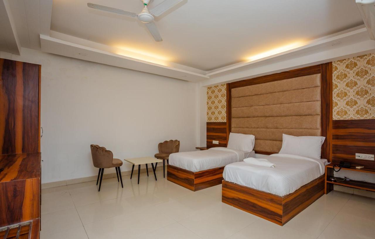 Hotel Doon Dehradun Zewnętrze zdjęcie