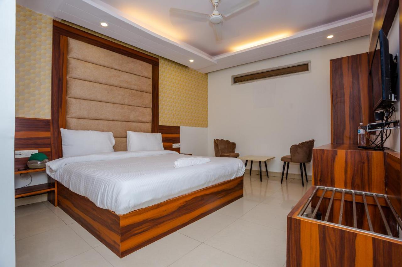 Hotel Doon Dehradun Zewnętrze zdjęcie
