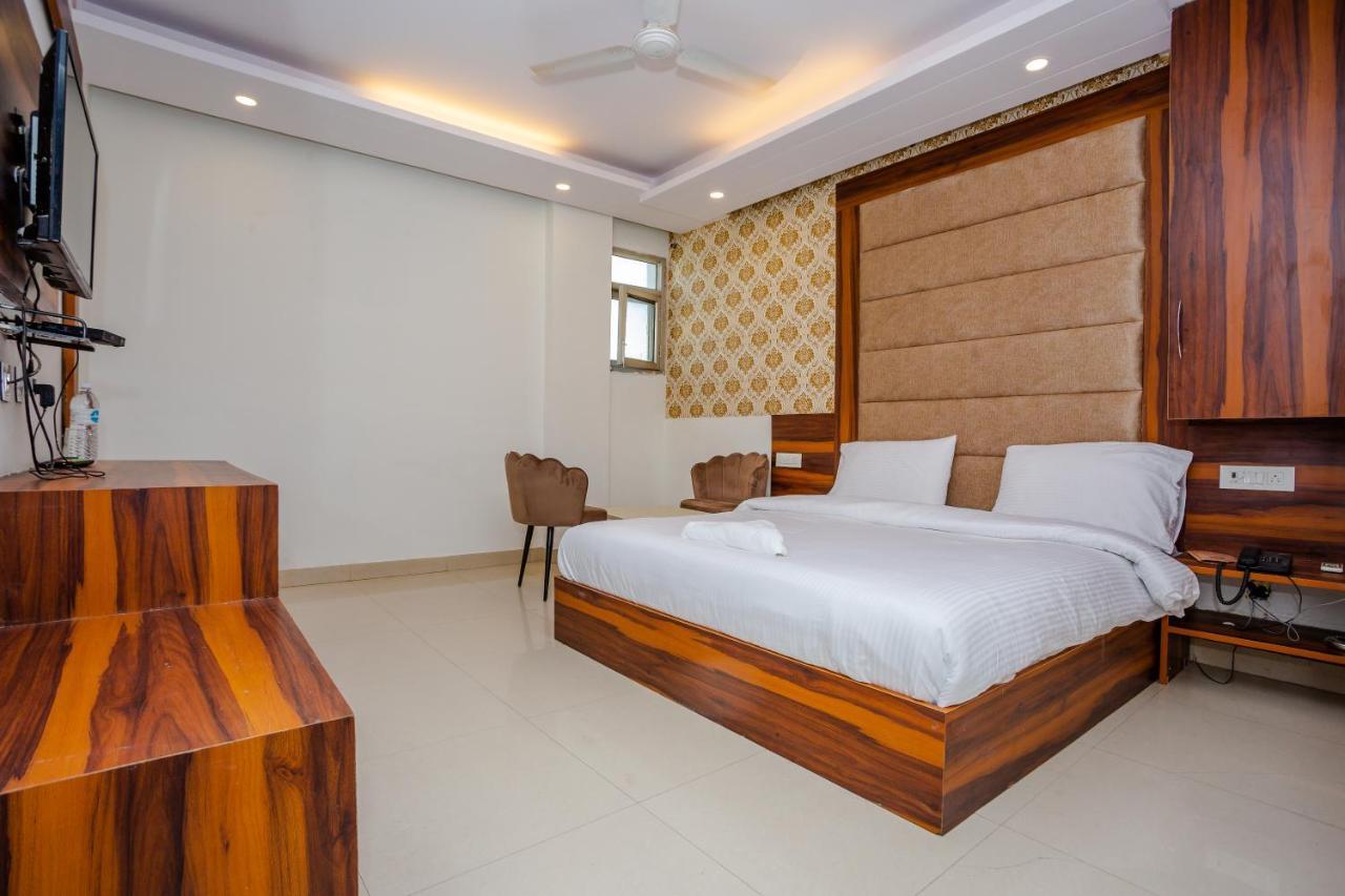 Hotel Doon Dehradun Zewnętrze zdjęcie
