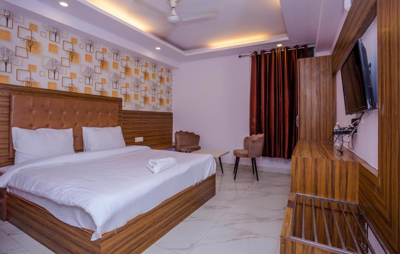 Hotel Doon Dehradun Zewnętrze zdjęcie