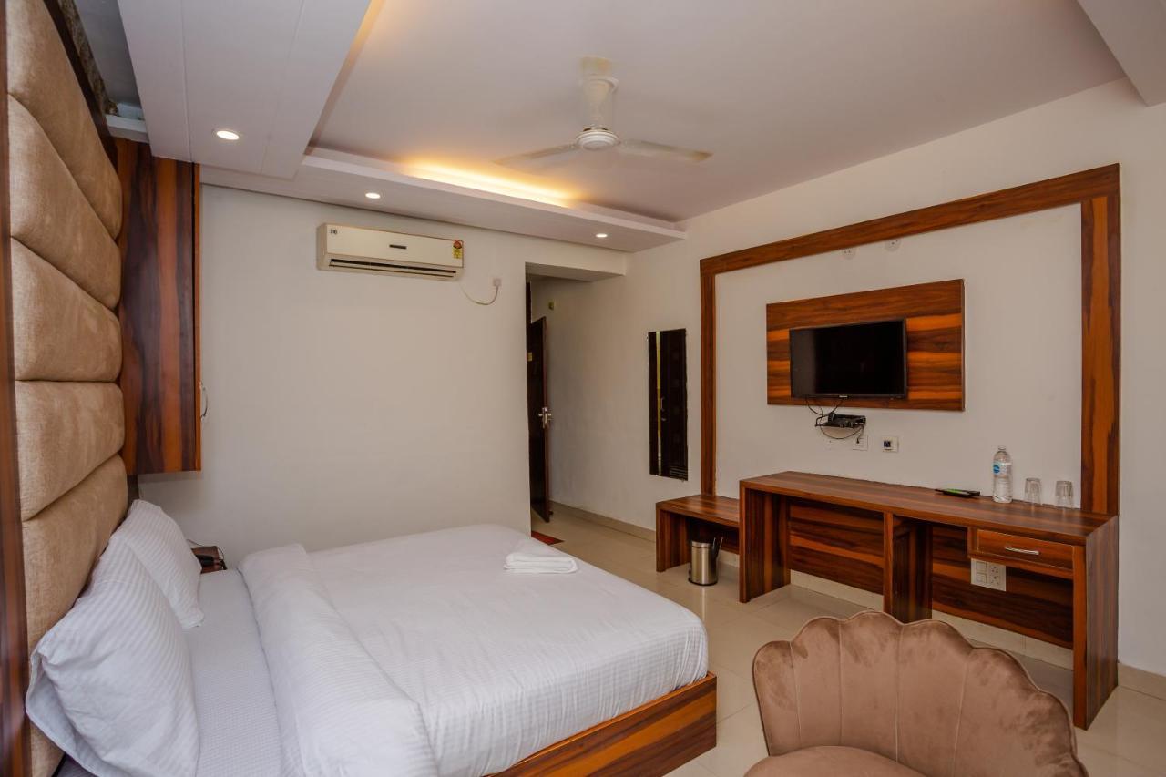 Hotel Doon Dehradun Zewnętrze zdjęcie