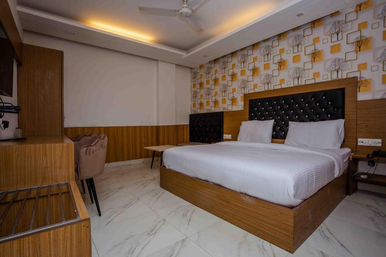 Hotel Doon Dehradun Zewnętrze zdjęcie