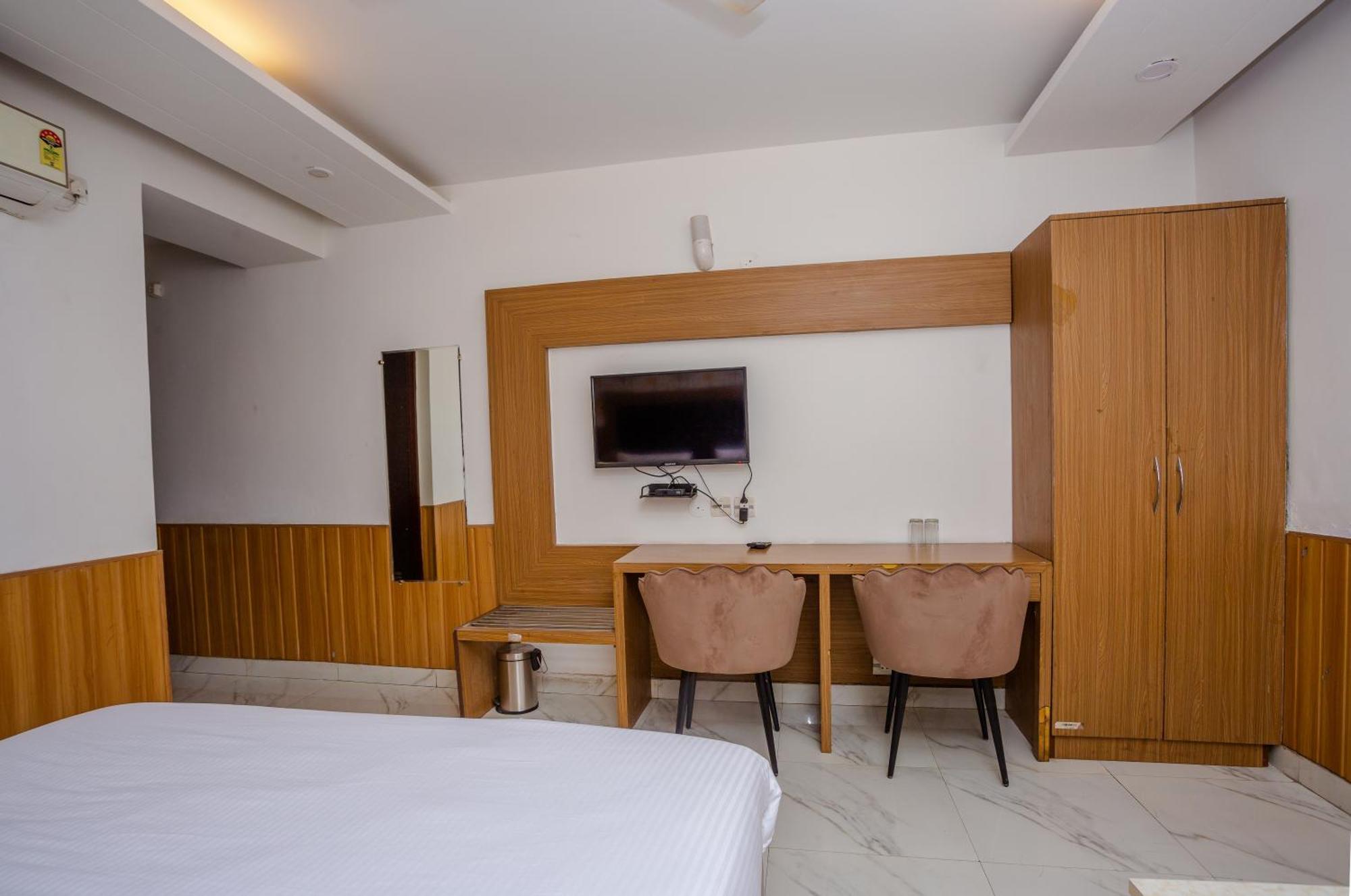Hotel Doon Dehradun Pokój zdjęcie