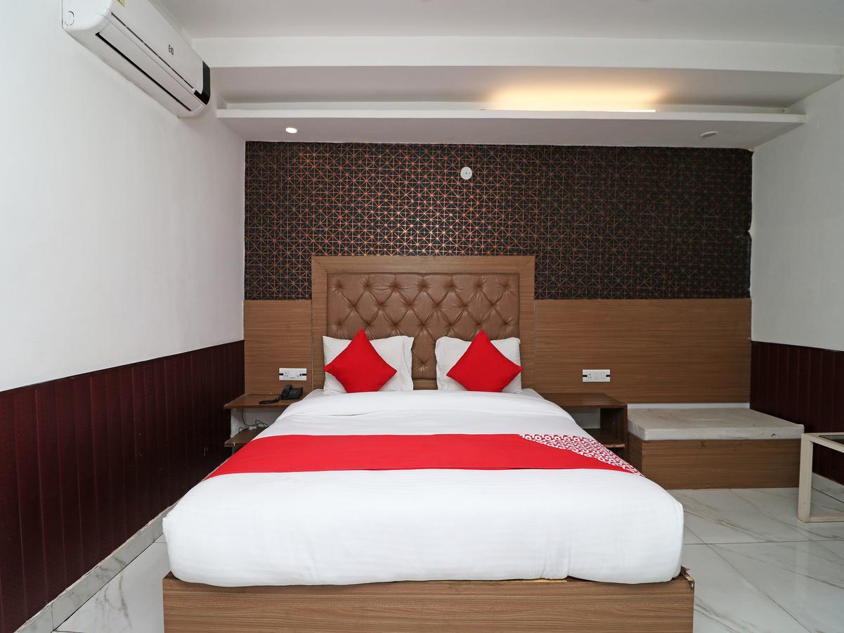 Hotel Doon Dehradun Zewnętrze zdjęcie