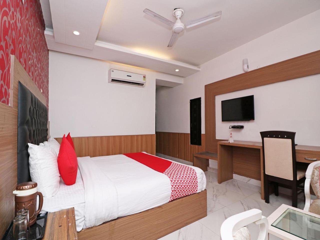 Hotel Doon Dehradun Zewnętrze zdjęcie
